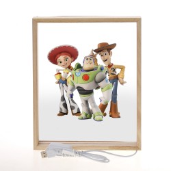 Πασχαλινό Σετ Δώρου Toy Story: Αρωματική Λαμπάδα & Ξύλινο Φωτιστικό Κάδρο LED ΠΛΦ-2657