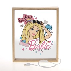 Πασχαλινό Σετ Δώρου Barbie: Αρωματική Λαμπάδα & Ξύλινο Φωτιστικό Κάδρο LED ΠΛΦ-2660