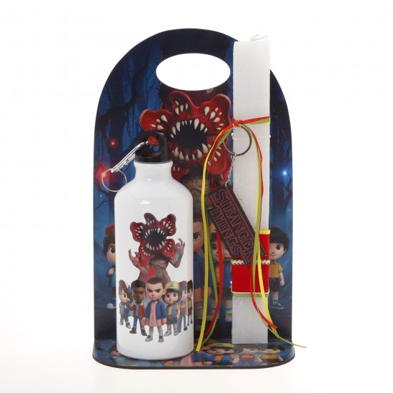 Πασχαλινό Σετ Δώρου Stranger Things: Αρωματική Λαμπάδα, Παγούρι & Ξύλινη Βάση ΠΛ-2686